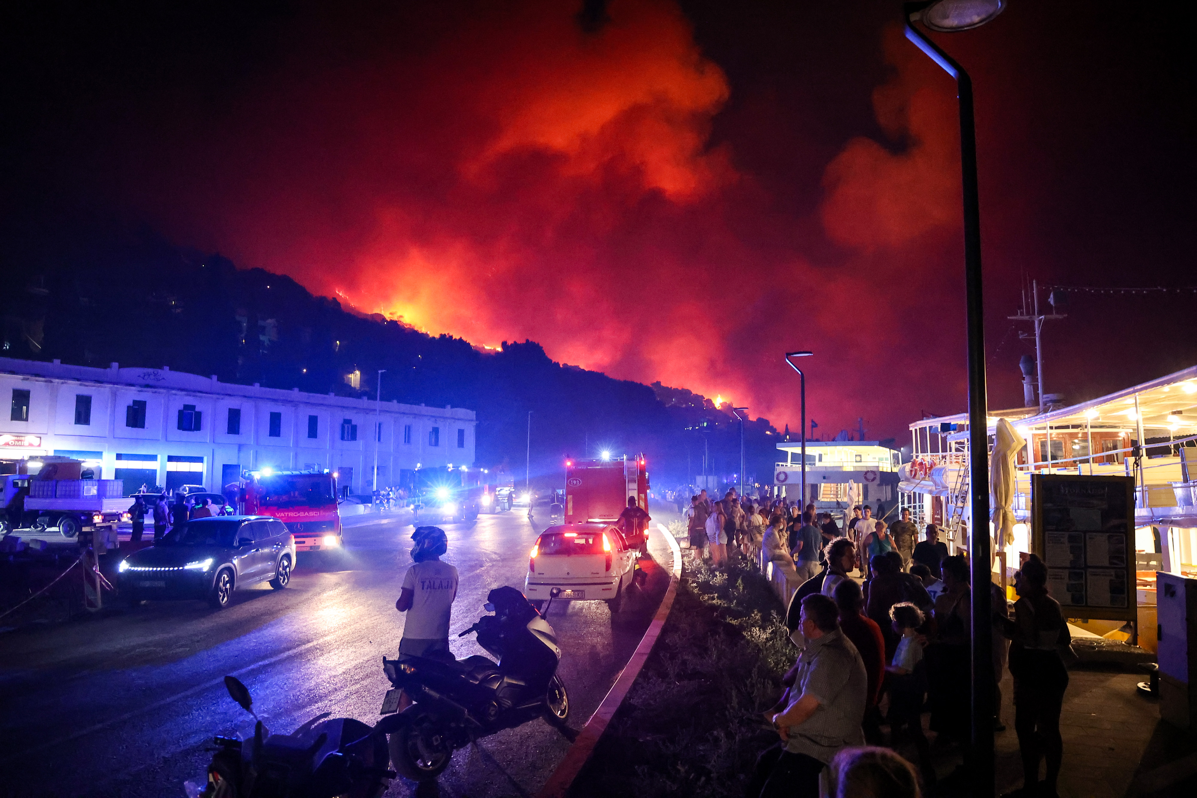 Požar pri Omišu