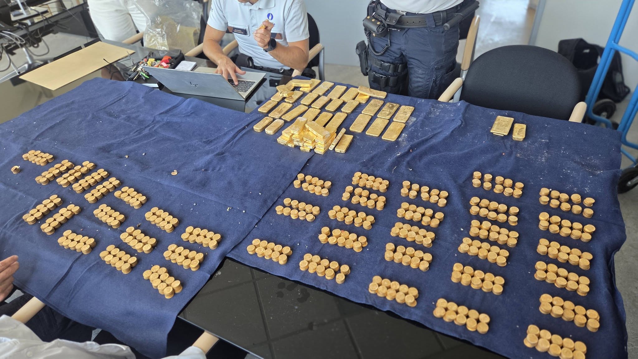 Policija