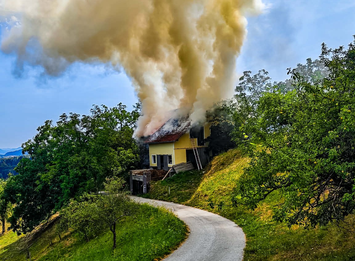 požar v andražu nad polzelo
