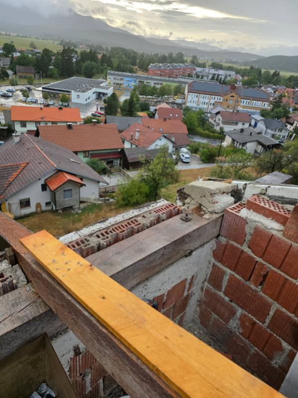 Posledice neurja v občini Komen