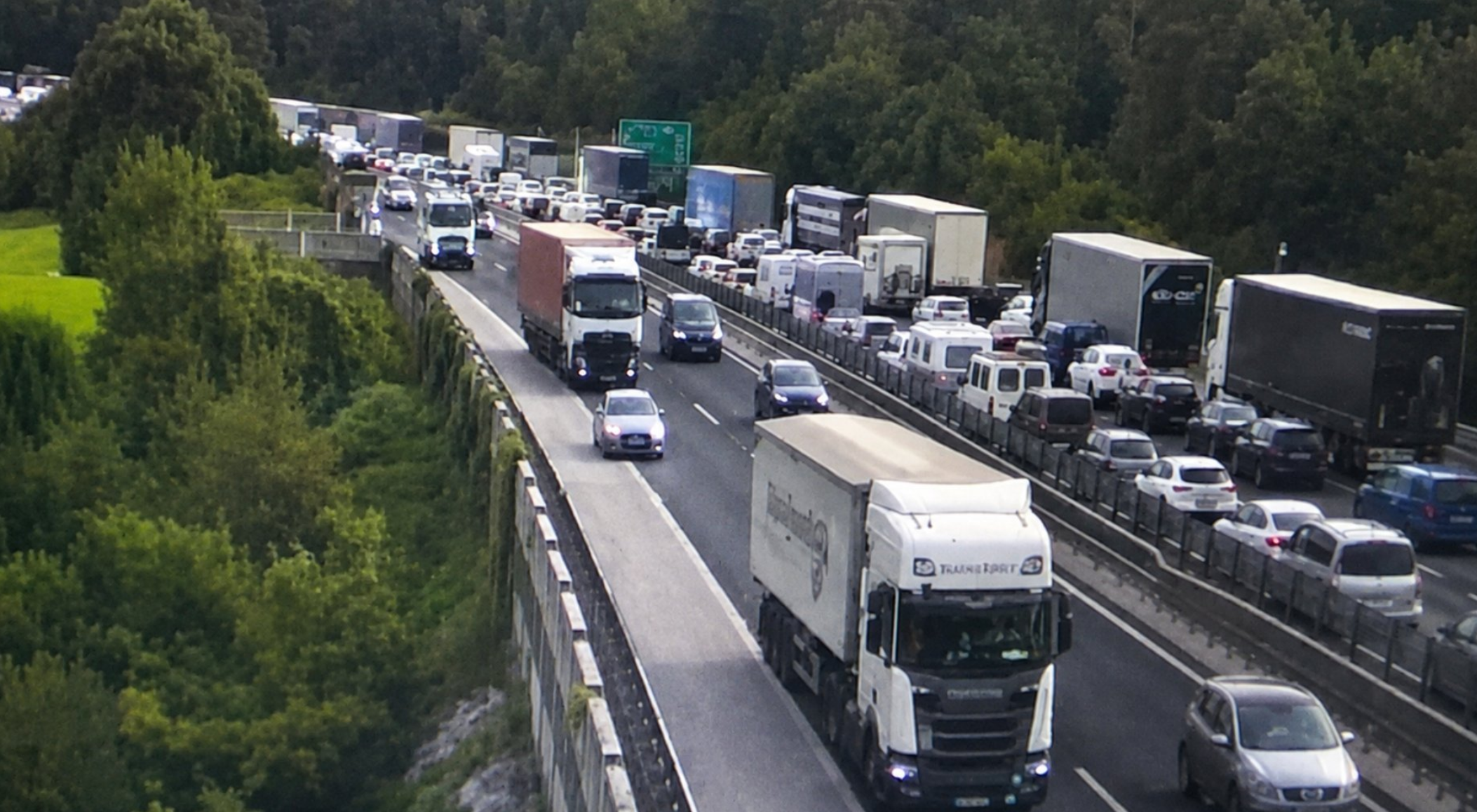 Primorska avtocesta, zastoj, prometna nesreča
