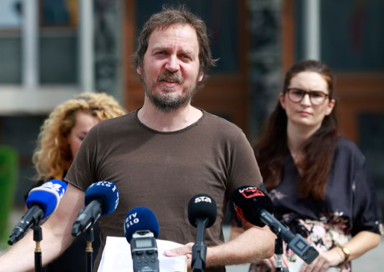 Nevladne organizacije proti predlaganim spremembam zakona o tujcih, Goran Lukić