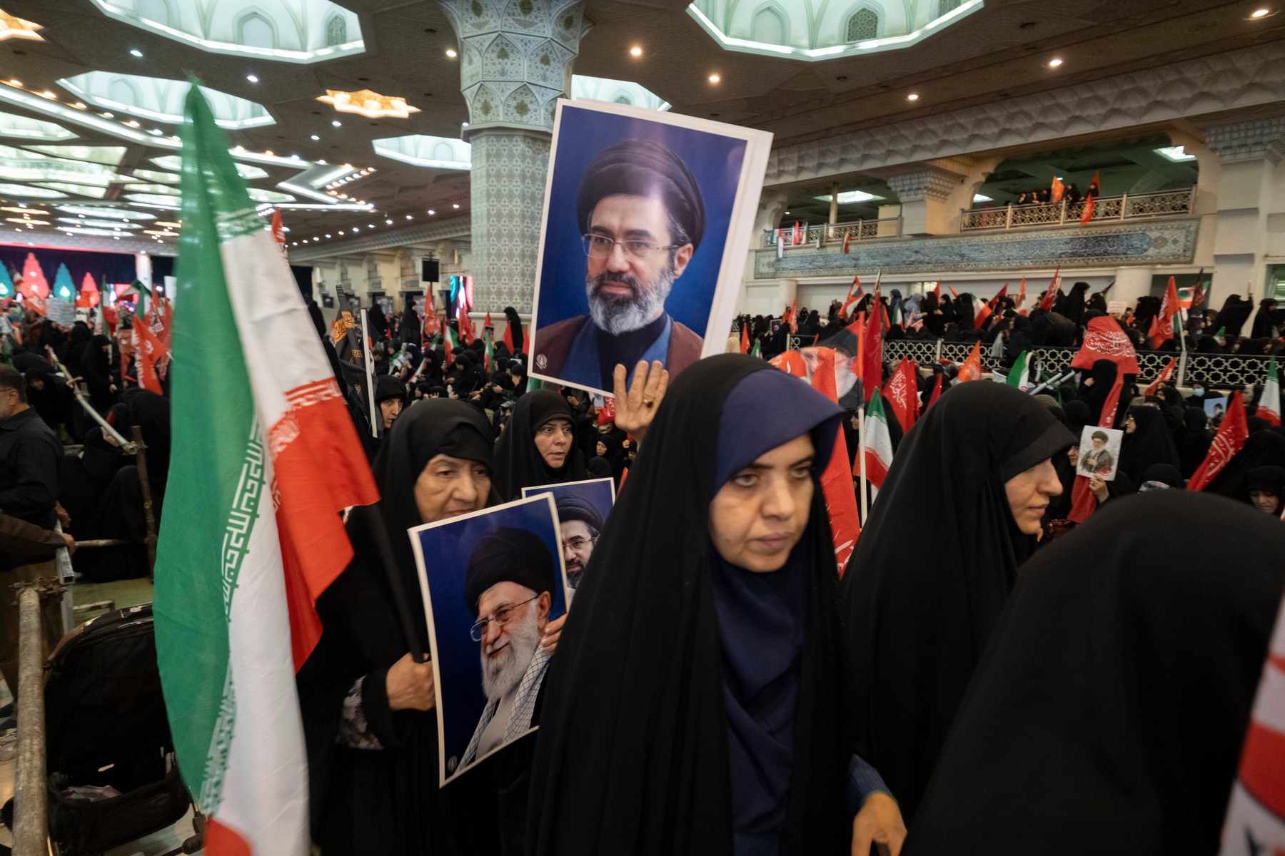 Podporniki Mojtaba Khamenei