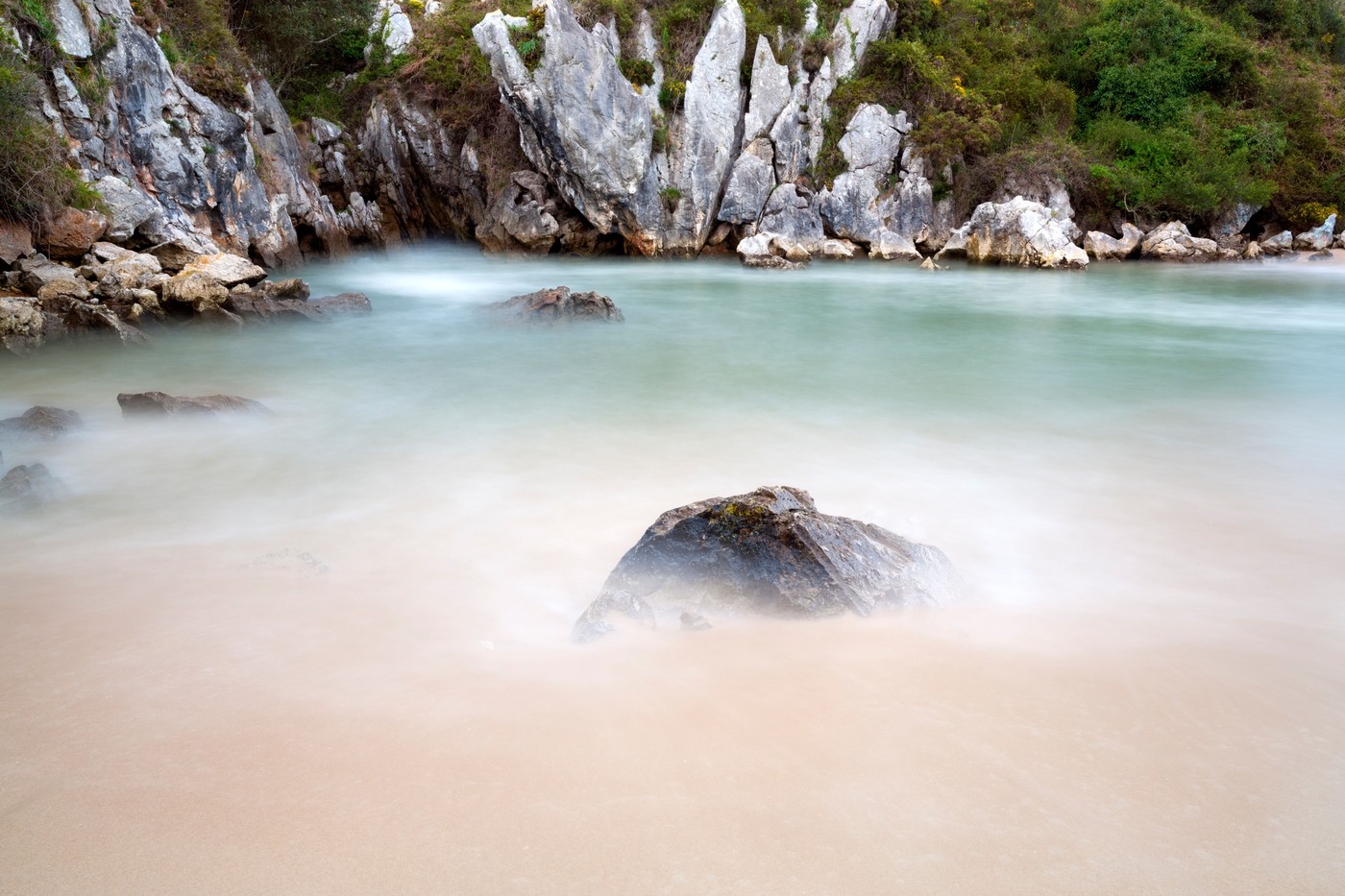 Playa de Gulpiyuri