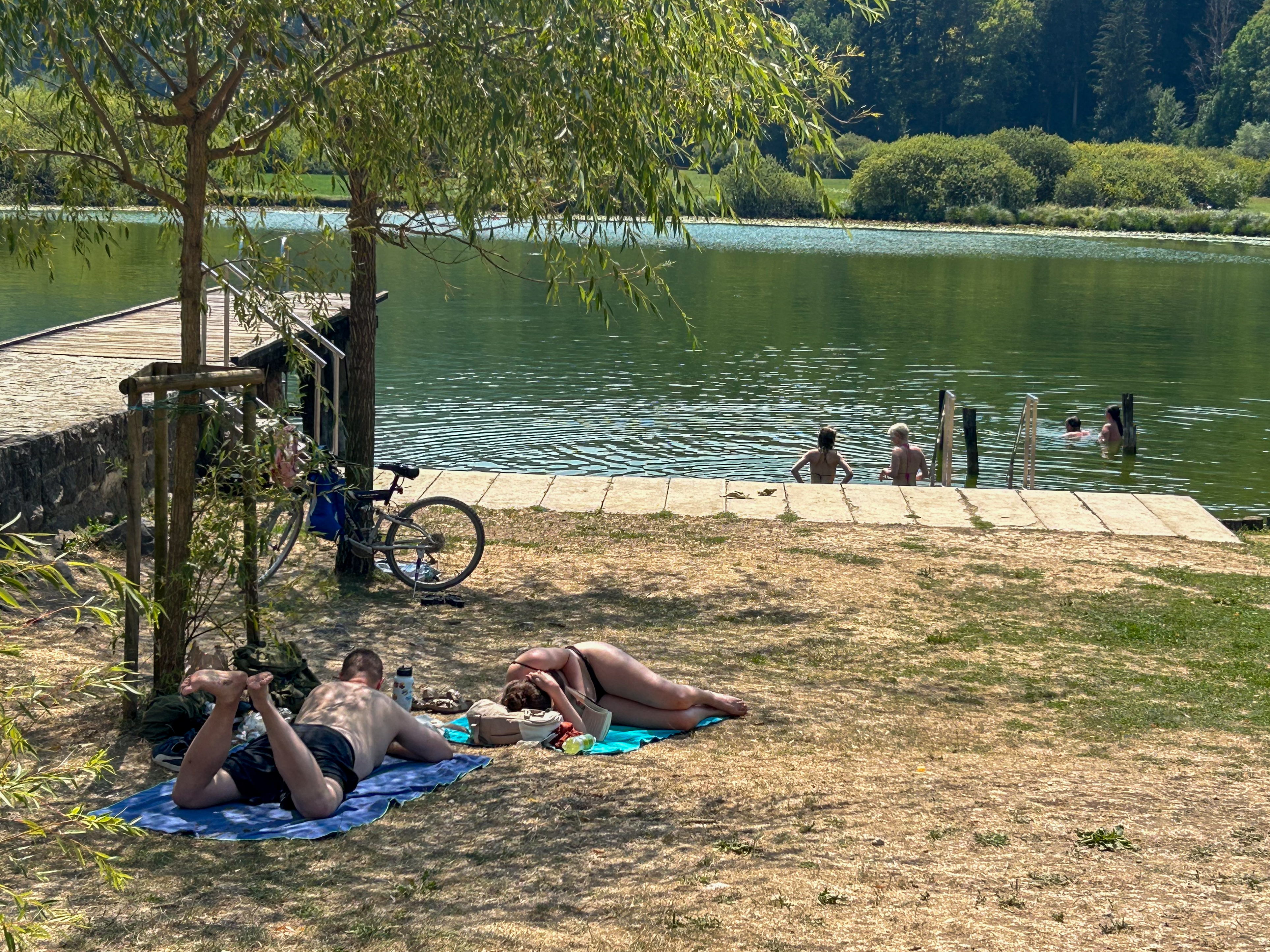 Podpeško jezero