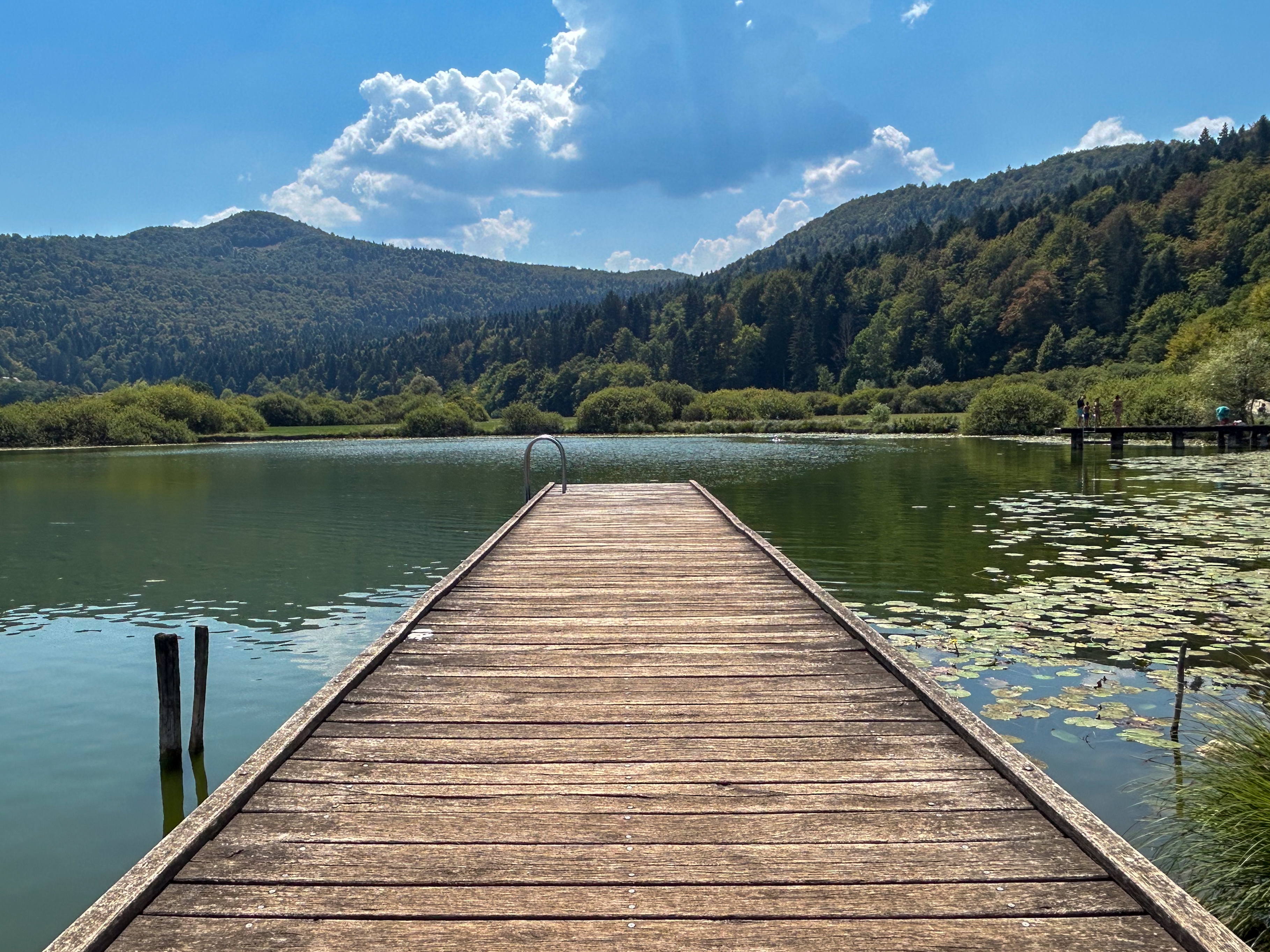 Podpeško jezero