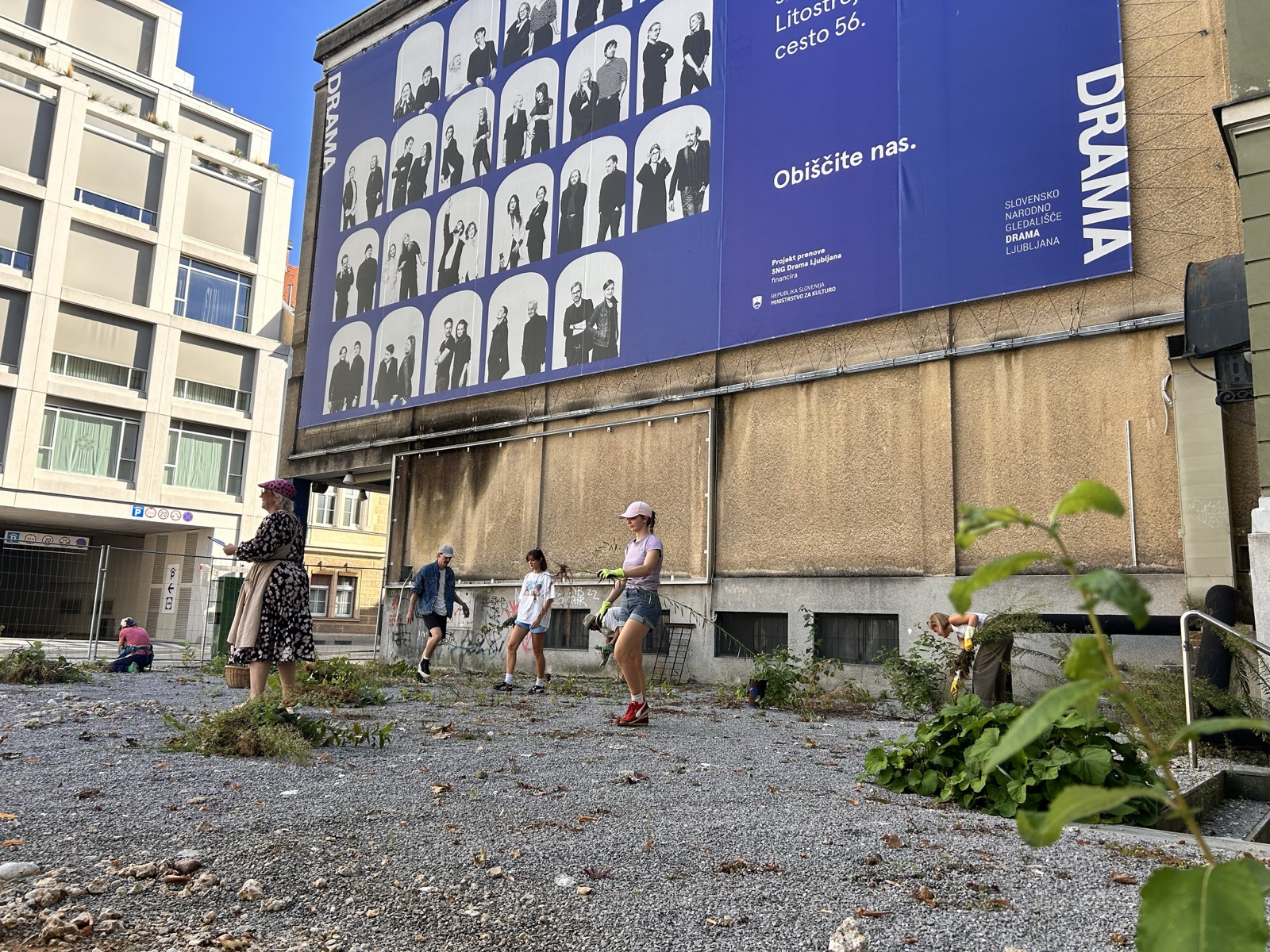 Pobuda Dramski vrtnarski krožek pred SNG Drama Ljubljana