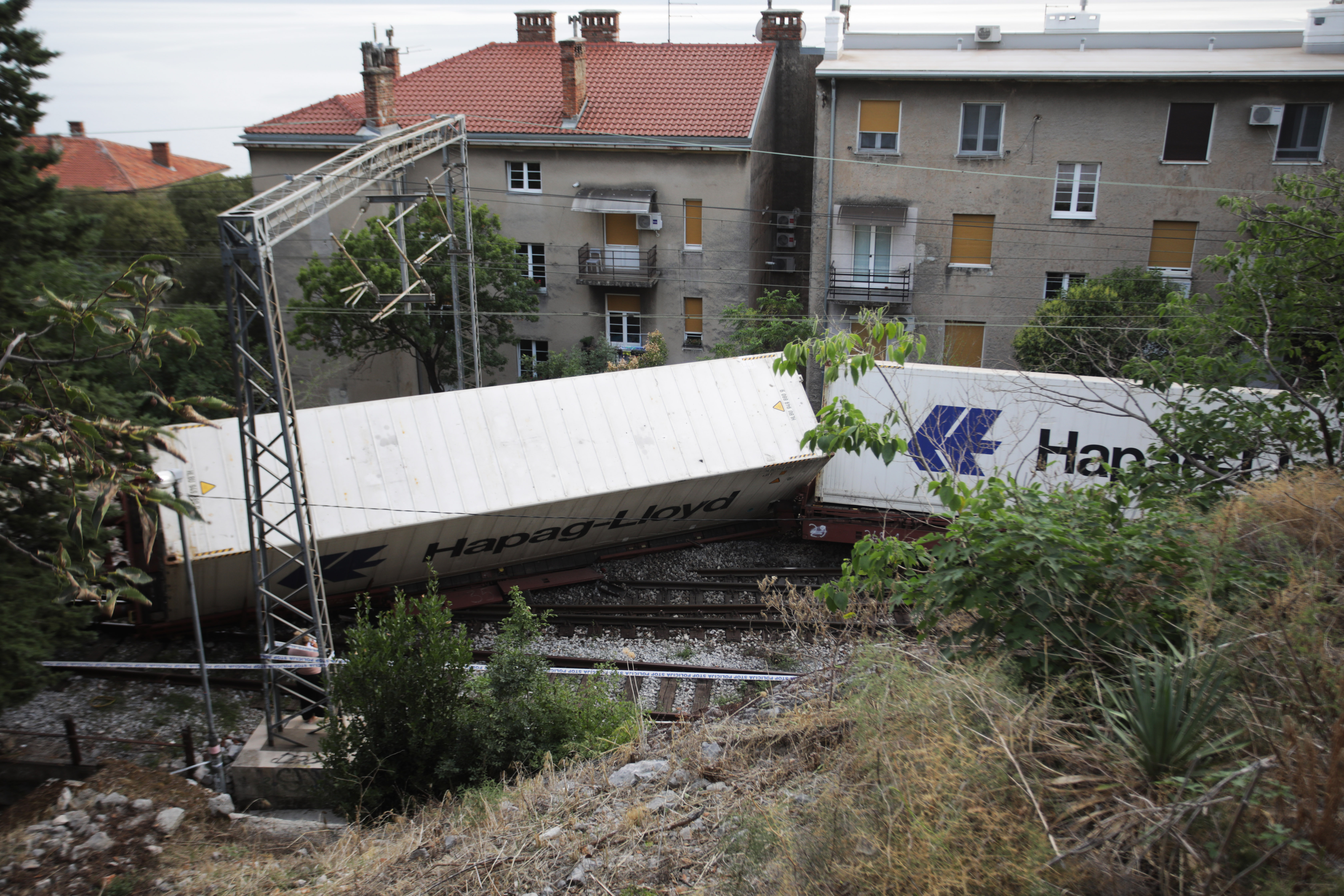 Hrvaška , Rijeka, 02.09.2026, 02.september 2026 Na progi Reka–Zagreb sta se pri postaji Pećine iztirila dva vagona tovornega vlaka. Foto: Goran Kovačić/PIXSELL/BOBO