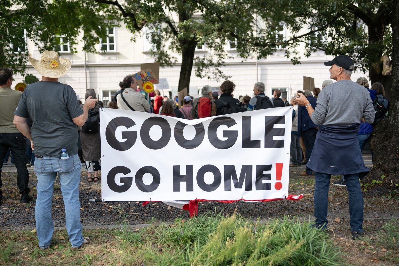 Protest proti Googlu v Linzu