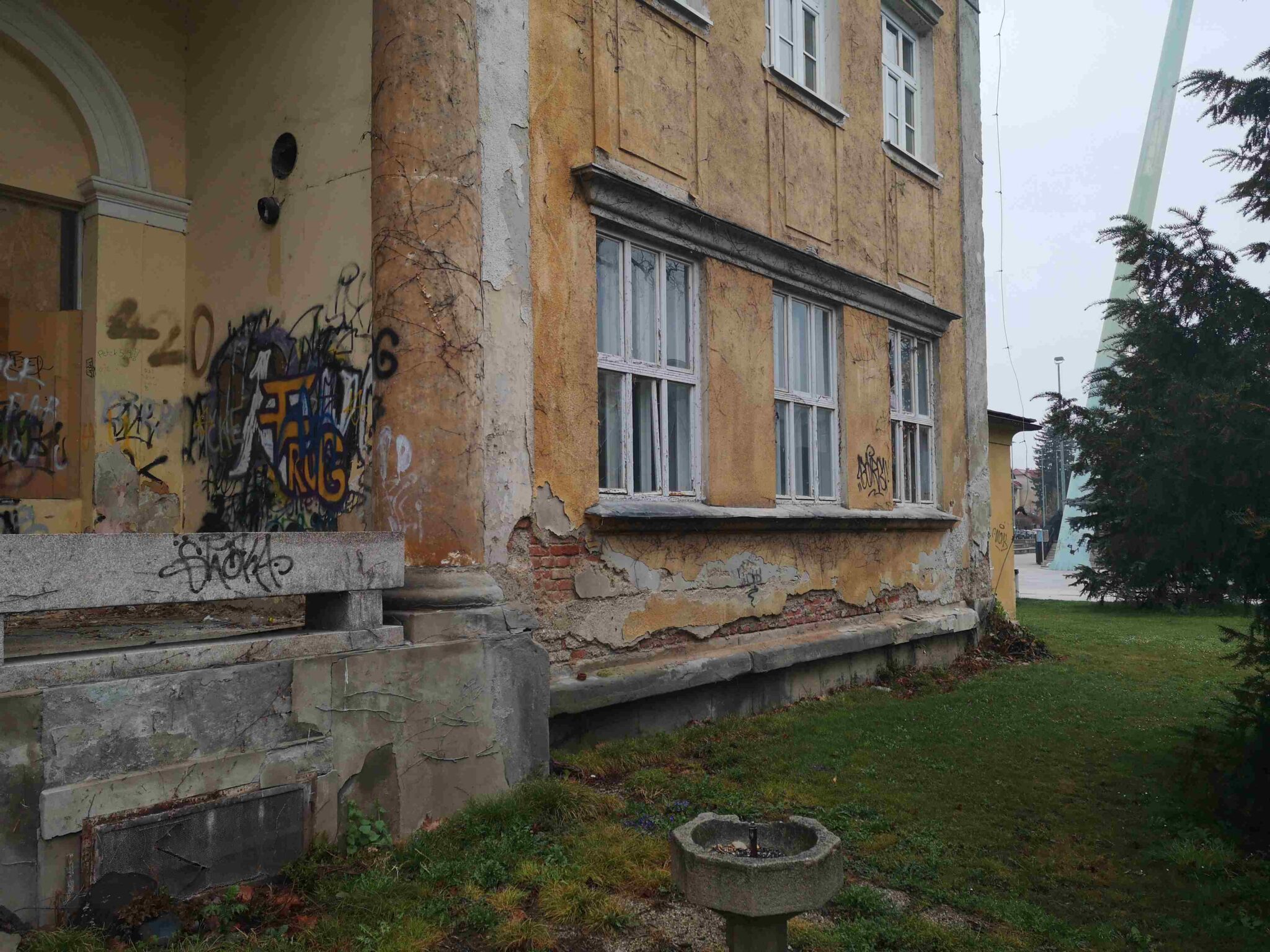 Vila Langer pred prenovo