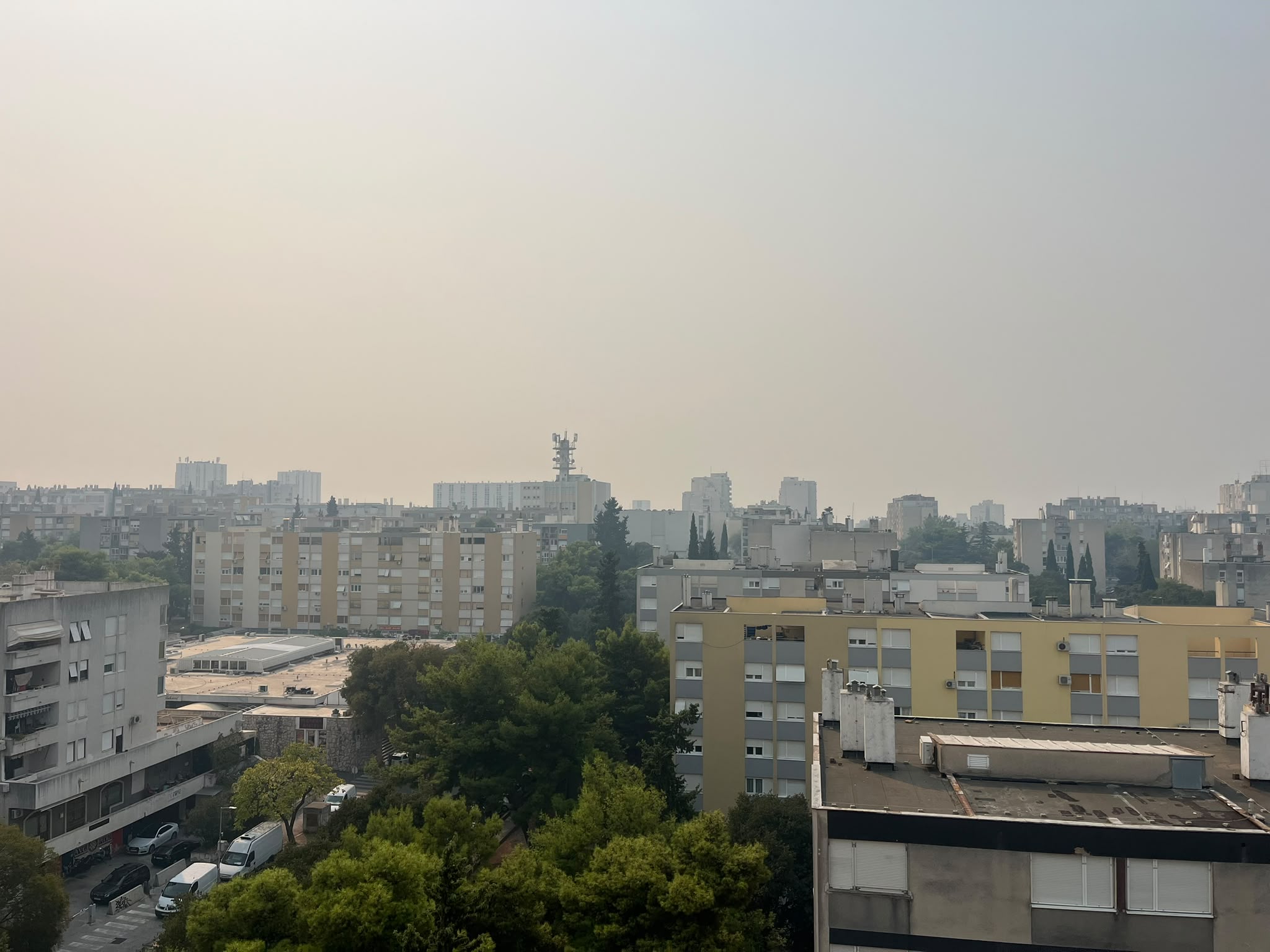 Dim iz BiH prišel vse do Hrvaške