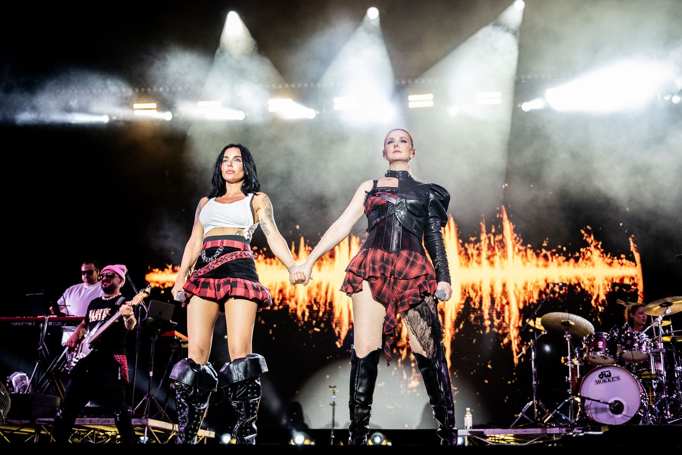t.A.T.u