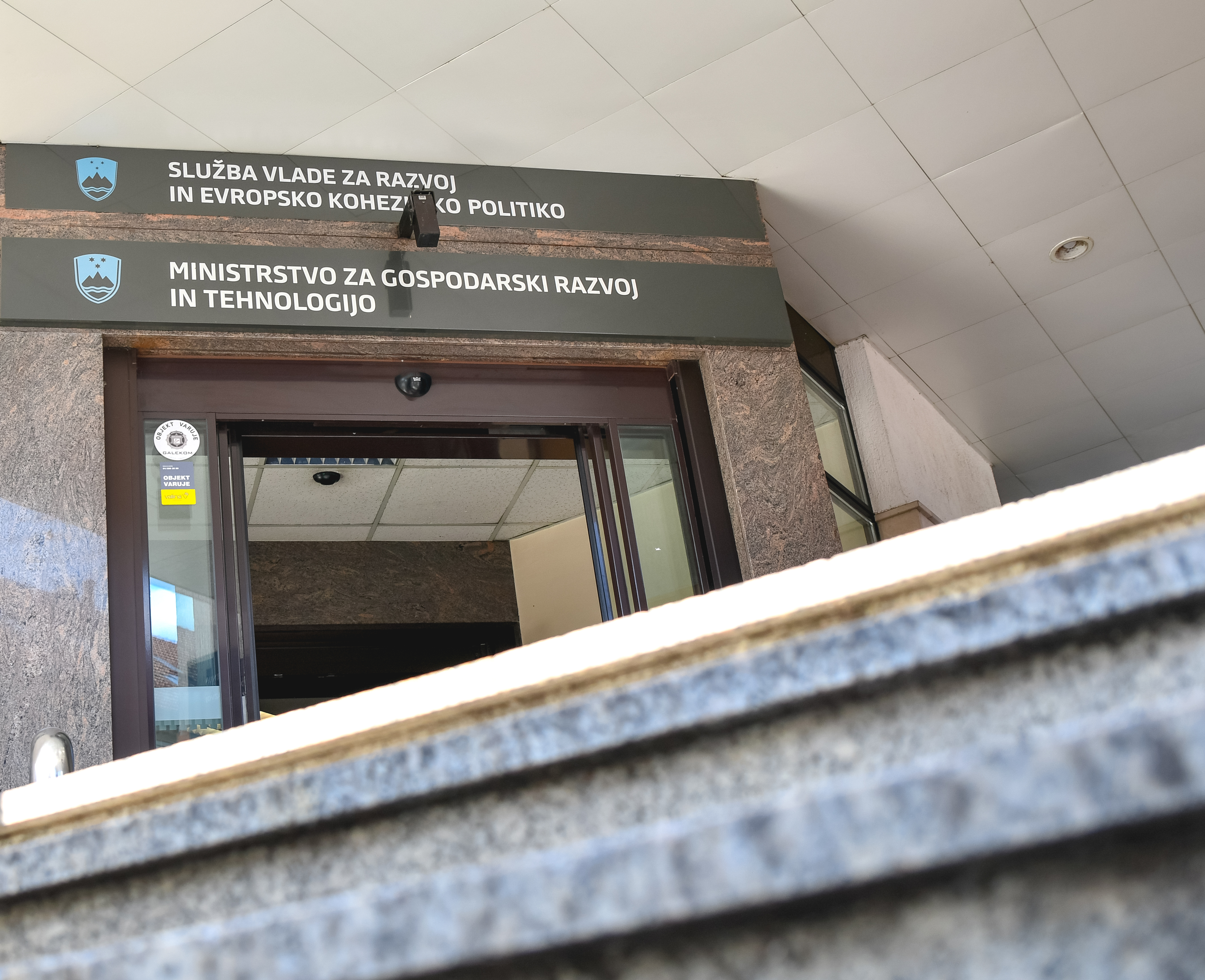 Ministrstvo za gospodarski razvoj in tehnologijo, služba vlade za razvoj in evropsko kohezijsko politiko