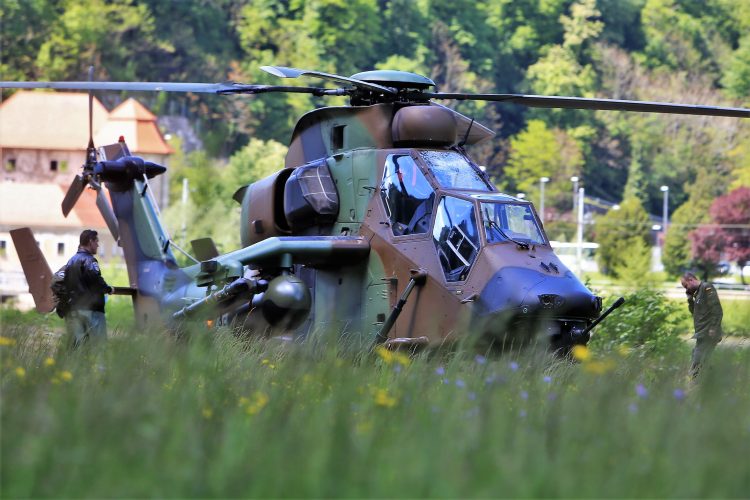 Nesreča vojaškega helikopterja