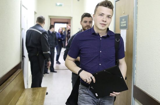 V Belorusiji aretirali opozicijskega blogerja