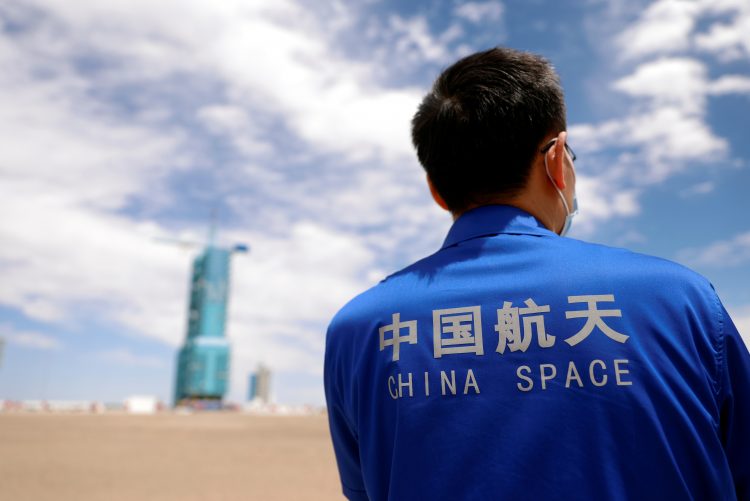 Kitajska poletela v vesolje