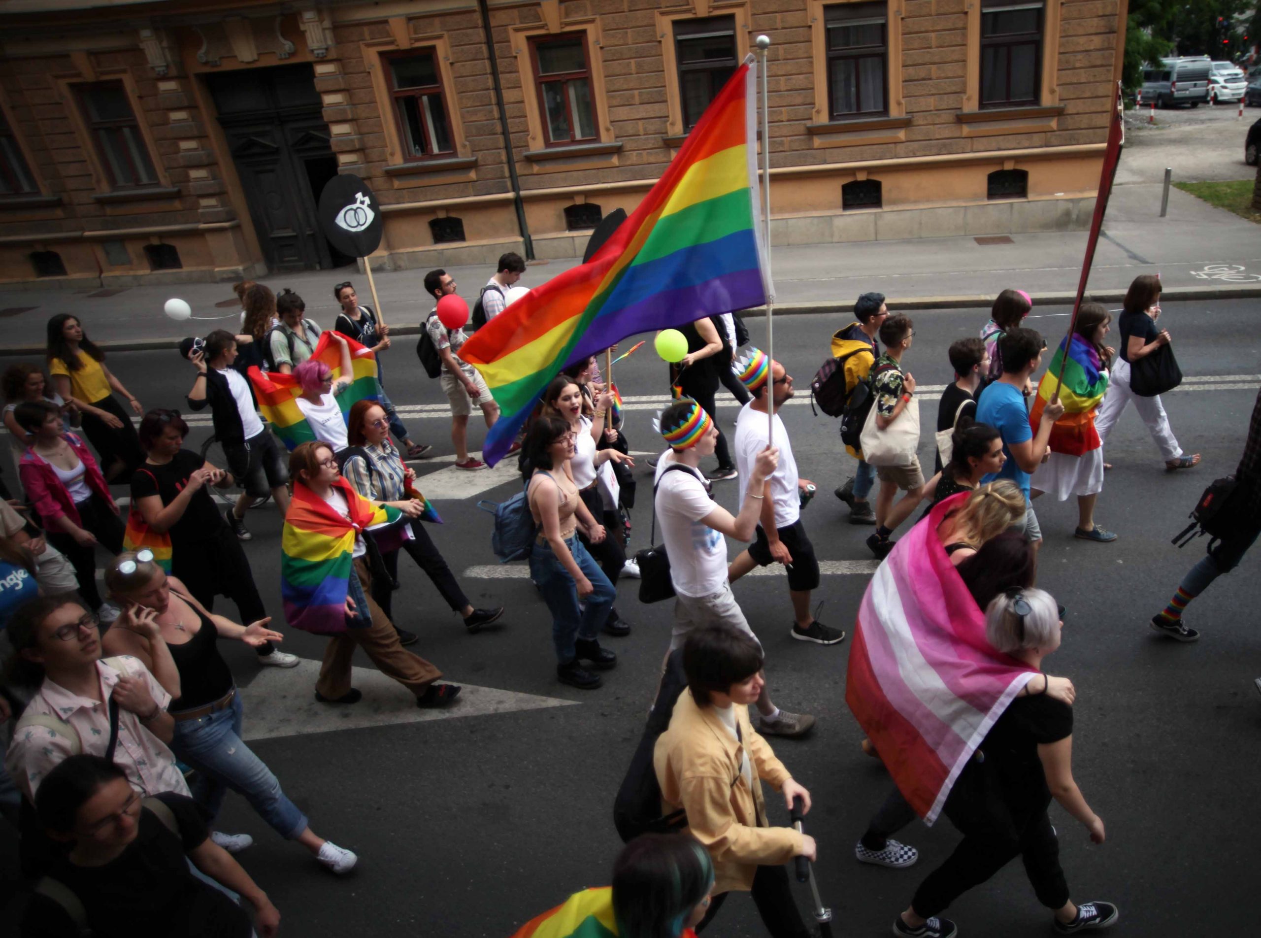 Parada ponosa, LGBT