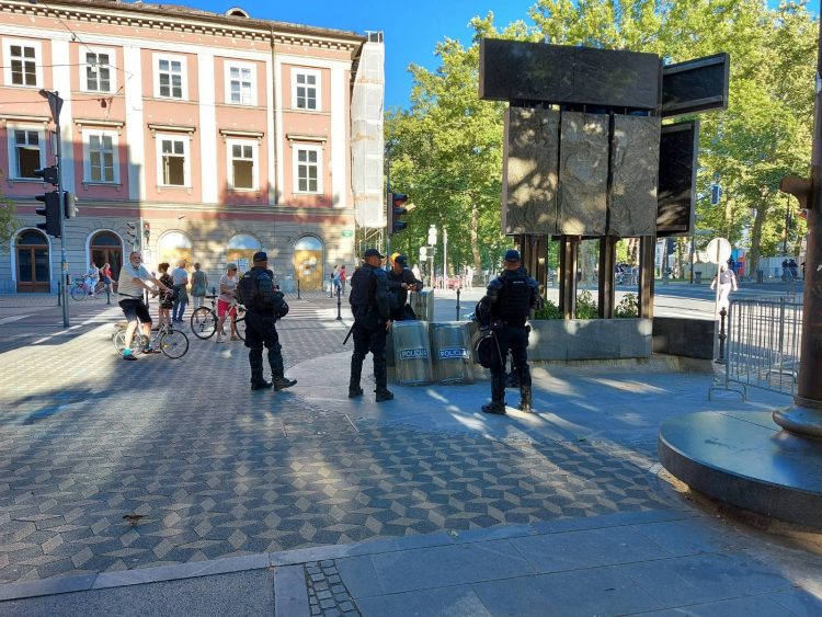 Policisti v centru Ljubljane