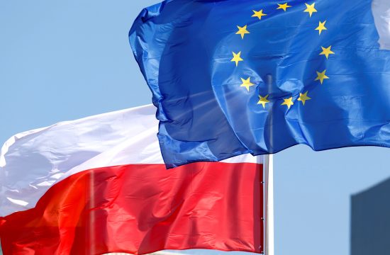 Evropska komisija in Poljska