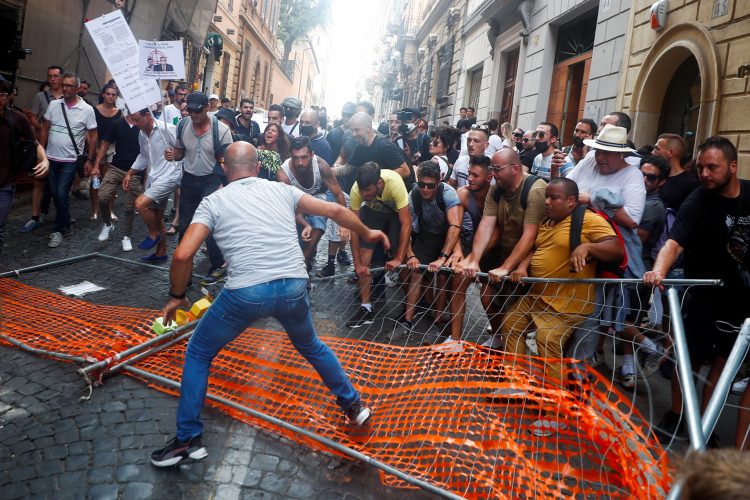 protest v Rimu
