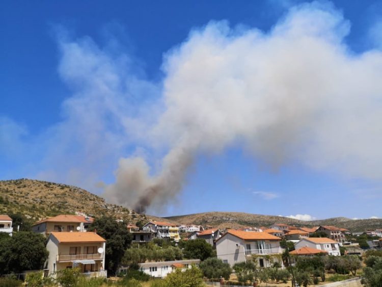 požar na Hrvaškem