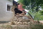 Zrušenje cerkve v Brežicah po potresu