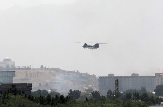 Helikopter nad Kabulom