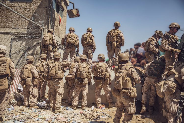 Umik: Ameriški vojaki na letališču v Kabulu