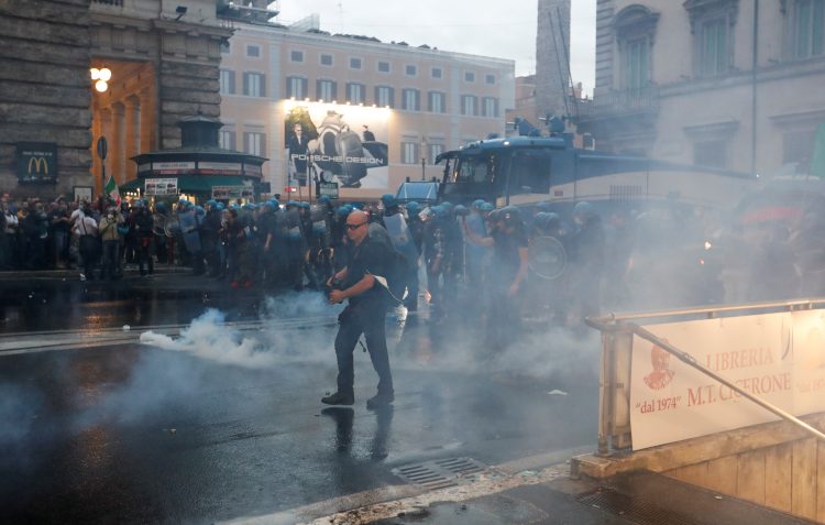 Rim: protest proti širitvi pogoja PCT