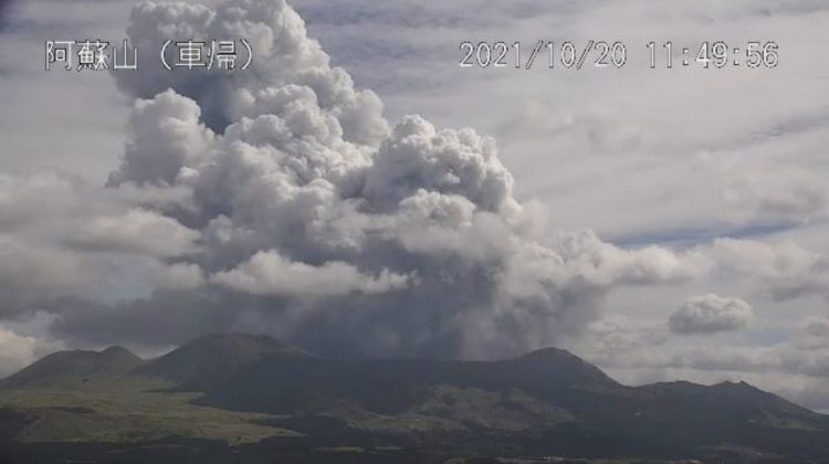 Izbruh vulkana na Japonskem