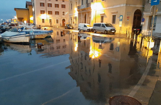 Poplavljalo v Piranu