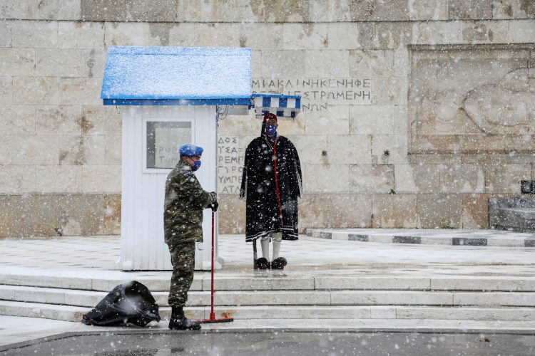 Sneg v Atenah