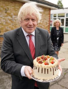 Rojstnodnevna torta Borisa Johnsona