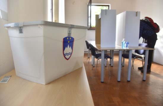 volitve 2022, glasovanje v drugem okraju