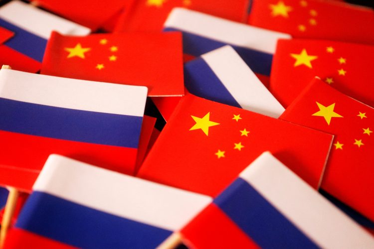 Ruska in kitajska zastava