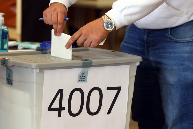 Predčasno glasovanje na državnozborskih volitvah 2022