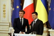Emmanuel Macron in Volodimir Zelenski