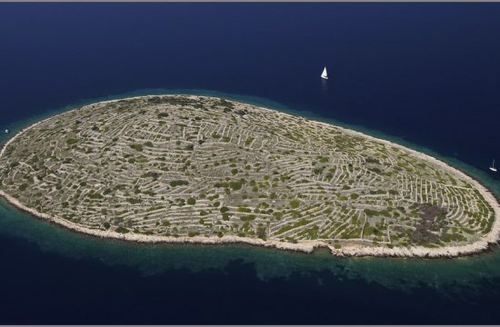 Hrvaški otok Bavljenac