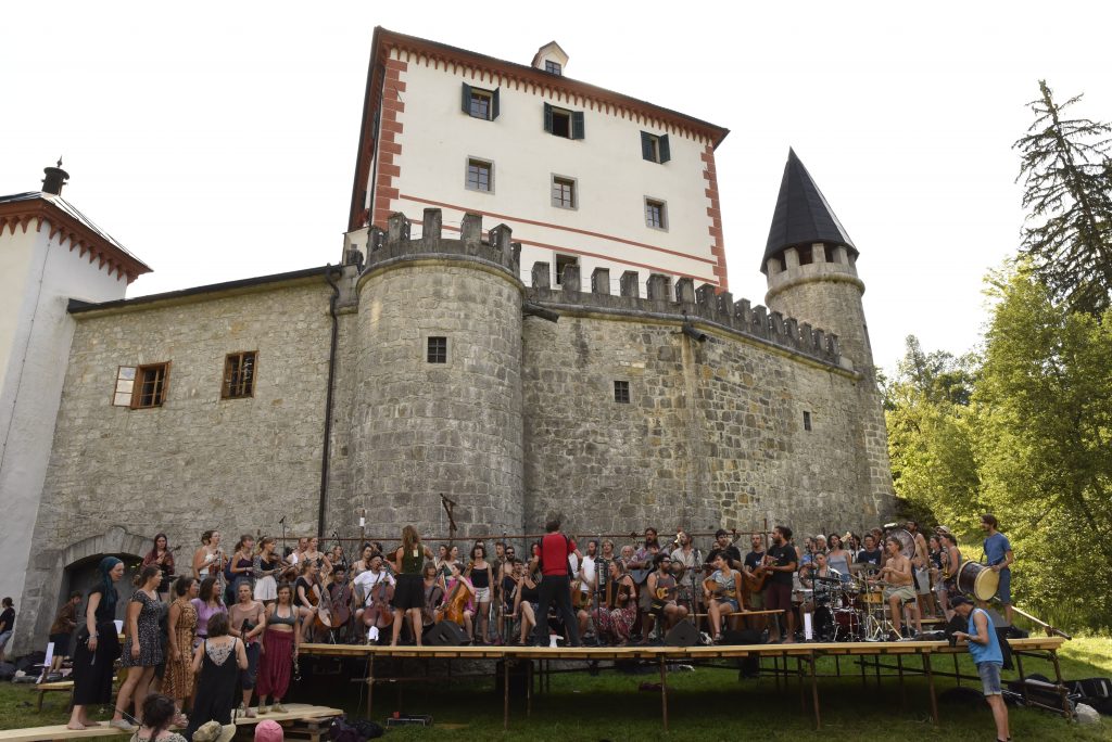 Festival Plavajoči grad, Snežnik