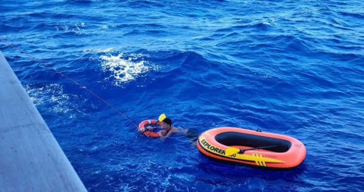 Reševanje dečka iz morja