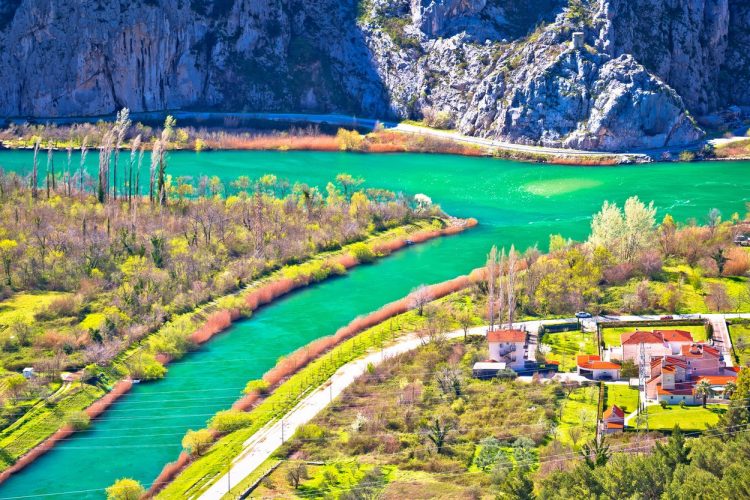 Oko Dalmacije, reka Cetina