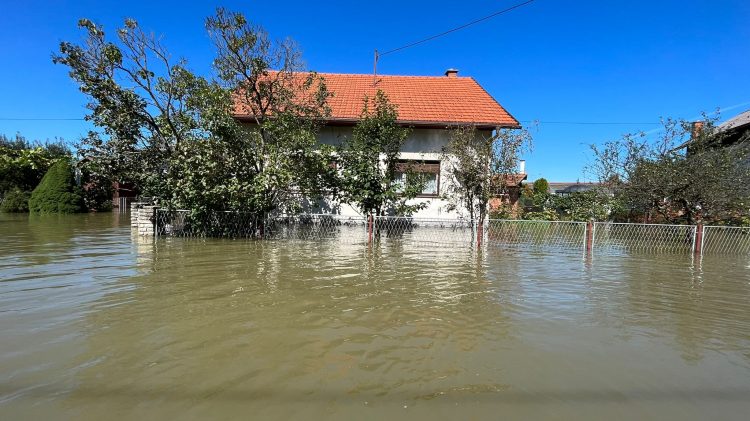 poplave, hrvaška