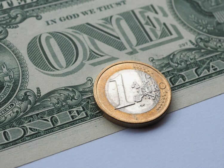 evro, dolar