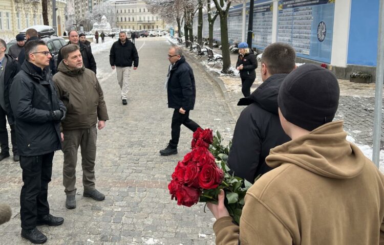 Minister za obrambo Šarec na obisku v Ukrajini