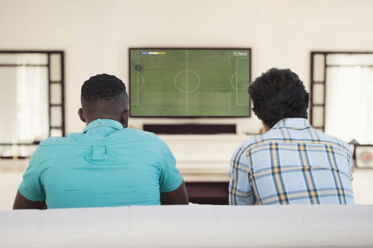 tekma, nogomet, televizija, ogled tekme