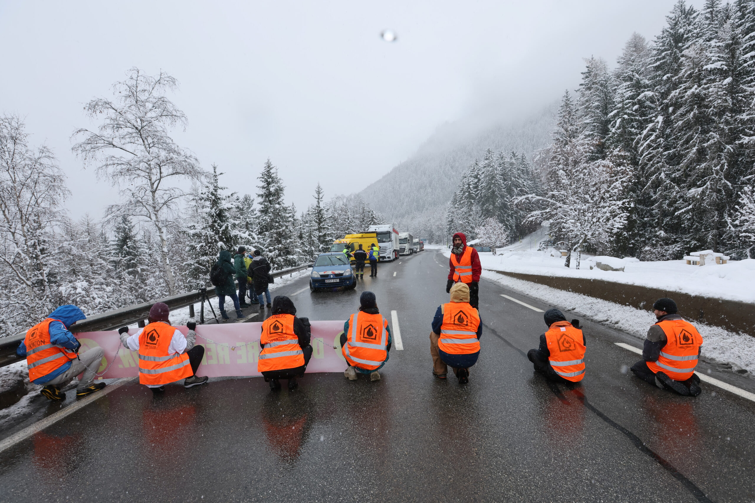 okoljski aktivisti, Derniere Renovation, mont blanc