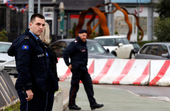 kosovska policija, kosovo, mitrovica