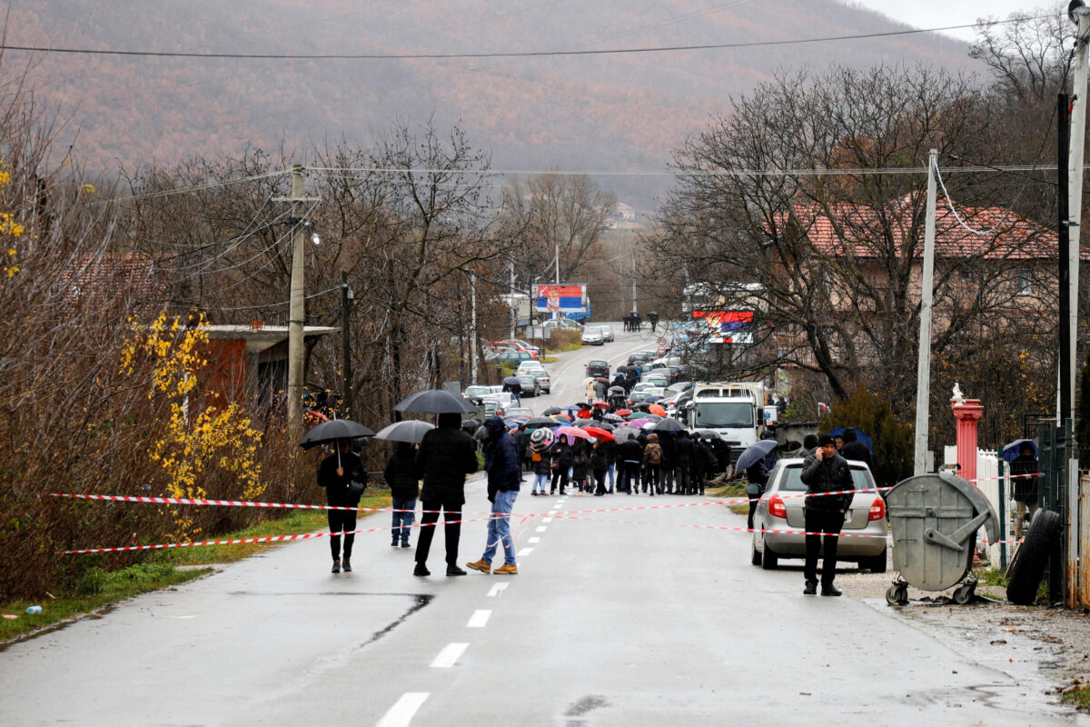 Der deutsche Botschafter im Kosovo forderte den Rückzug der Barrikaden, Belgrad empörte sich