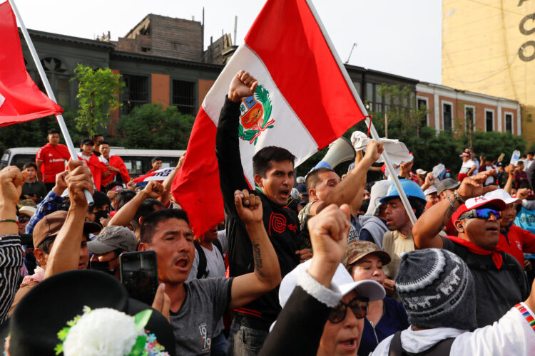 Protesti v Peruju
