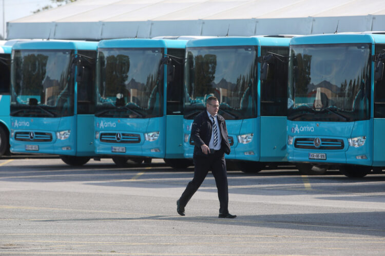 Novi avtobusi Arriva javni promet
